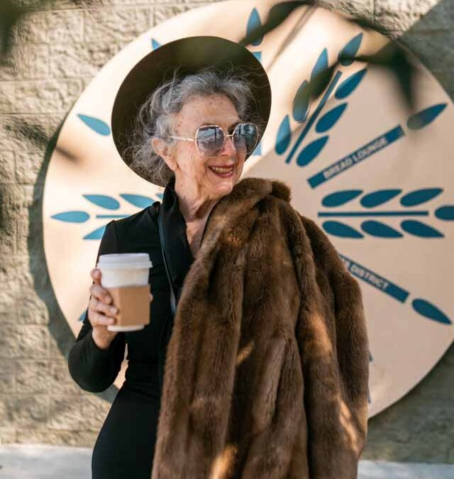 Managing Menopause Symptoms: Hormone Therapy and Lifestyle Tips